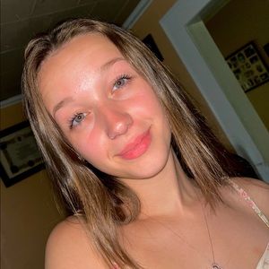 Meet your Posher, Lacey